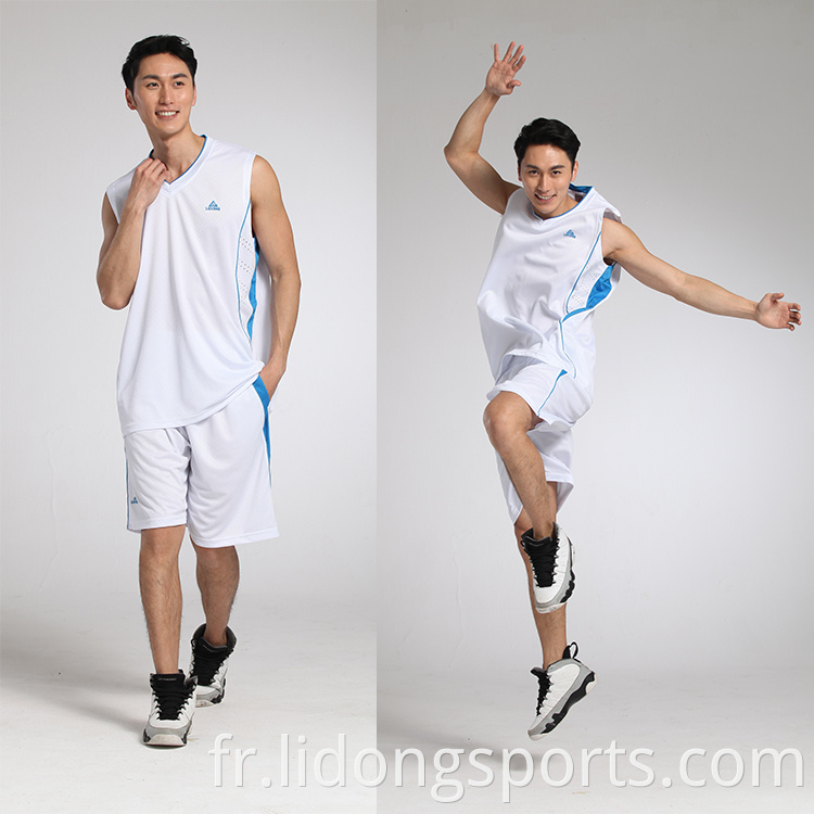 Usure de basket-ball de couleur verte, conception d'uniforme de basket-ball 100% polyester pour les hommes